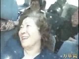 Babička asiatky v autobuse snapshot 15