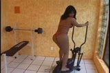 Carla Novaes en gimnasio snapshot 1