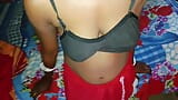 Indische porno Desi Bhabhi geneukt. snapshot 2