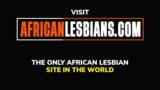 Curvy de vraies femmes africaines dégustation de chatte et doigtage - maison snapshot 15