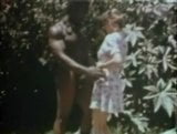 Piantagione di schiava d'amore - classici anni '70 interrazziali snapshot 10