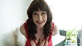 Big-titted MILF Melody Mynx DPs herself snapshot 1