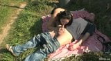 Couple coquin, sexe en public au bord de la route snapshot 7