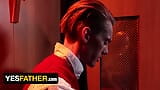BBC-Priester Aaron Trainer Nutzt Die Hoffnungslose Twink-Schlampe Matthew Steel - YesFather snapshot 2