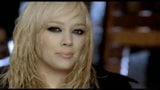 Hilary Duff jouit Hilary Duff chante qu'elle jouit snapshot 5