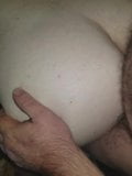 Follando un trasero gordito con la ayuda de papi snapshot 5