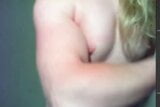 Músculo da webcam em topless snapshot 8