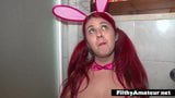 Echte Amateur-Sex-Party mit Teen Bunny Girl snapshot 3