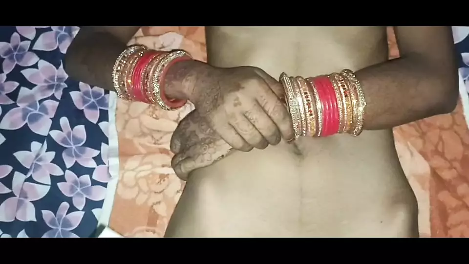 Free watch & Download Nai naveli Dulhan ki mast chudai ki video first night sex