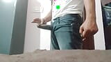 Горячий индийский паренек показывает свой хуй на видеозвонке snapshot 16