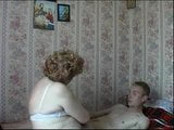 Mãe e filho, avó russa madura fodendo snapshot 4