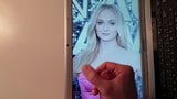 Sophie Turner cum tributo snapshot 1