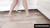 Interracialvision - blonde Schlampe anal vollgespritzt snapshot 20