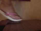 Flip flop cazzo schiaccia lavoro con le scarpe snapshot 1