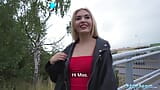 Agent pubien Une blonde sexy dans une robe rouge sexy suce une bite en public et se fait baiser snapshot 1