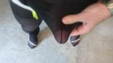 Strumpfhose, High Heels, Schwanz & Sperma snapshot 1