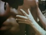 Любовь раба на плантации - классический межрасовый секс 70-х snapshot 3