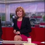 Sian Williams, Sexy Crossing Legs snapshot 6