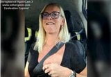 Milf toont haar tieten tijdens het rijden snapshot 9