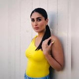 Kareena Kapoor - provocare cu masturbare. (cu gemete) snapshot 8