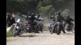 Ela faz sua putaria com motociclistas snapshot 3