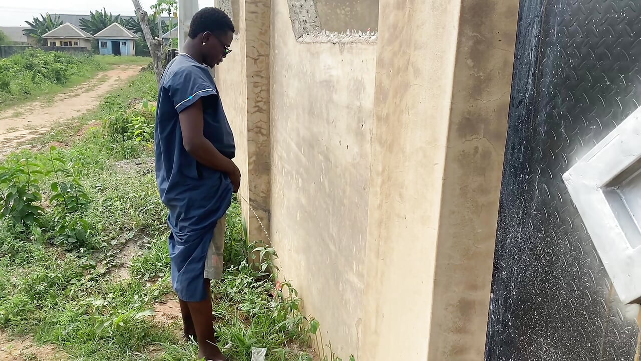 Üvey erkek kardeşim erkek arkadaşının yarağına çok bağlıydı. 