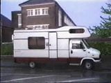 Titanic Toni et Lynn Armatidge, camping-car, action lesbienne snapshot 1