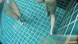 Eurosexdiary - deux filles européennes se font baiser le visage dans la piscine par une grosse bite snapshot 8