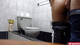 Culo follado en el baño, corrida intensa snapshot 8