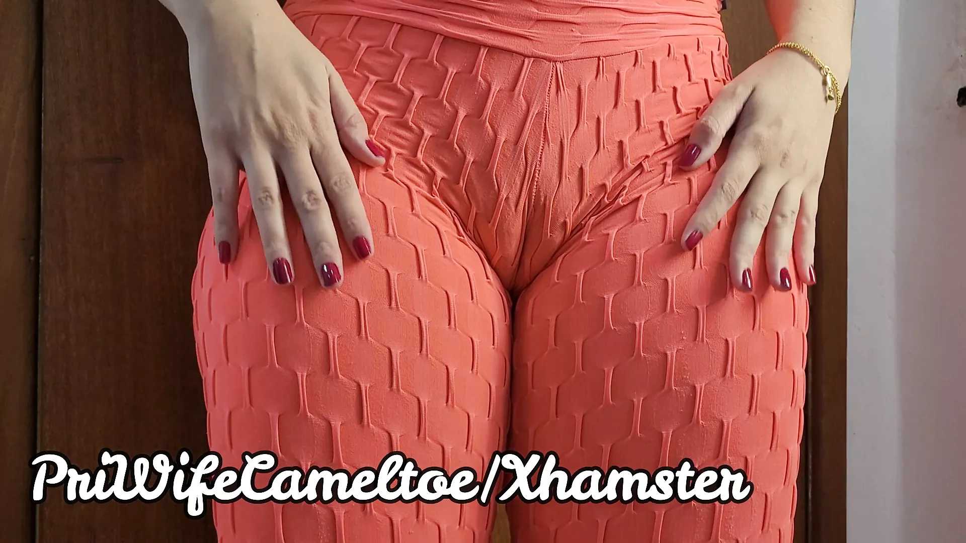 Mostrando Meu Cameltoe Antes De Ir Malhar: Free HD Porn d5 | xHamster