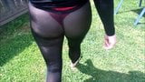 Spandex Angel ist eine sexy durchsichtige Leggings draußen snapshot 9