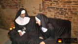 Lesbische Nonnen snapshot 1