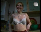 Deutsche rothaarige Hausfrau zeigt ihre Blowjob-Fähigkeiten snapshot 8