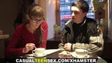 Sexo adolescente casual - teeny nerd se emociona snapshot 5