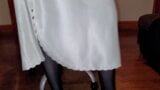 Черная офисная юбка и шелковистое полушубок snapshot 18