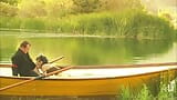 Morena afectuosa es clavada duro en un barco en el río snapshot 9