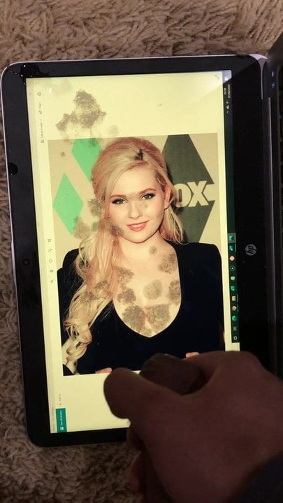Abigail Breslin cum tribute