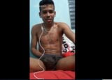 Moreno safado gozando na cueca marrom snapshot 9