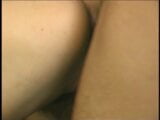 Puta sexy obtiene doble sexo anal en la cama snapshot 6