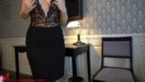 Sexe avec la secrétaire en voyage d'affaires dans une chambre d'hôtel - businessbitch snapshot 1