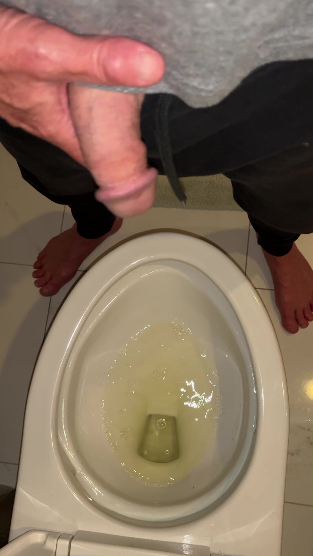 Who likes piss? Who enjoys seeing a guy piss? Who likes to drink piss? Who enjoys being pissed on? Man my dick always instantly gets insanely hard when I feel a guys warm stream on me. snapshot 2