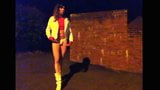 Tranny stript in het openbaar snapshot 6