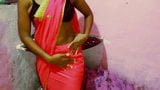 Une bhabhi indienne se fait baiser brutalement par son copain. Plaisir avec des seins snapshot 3