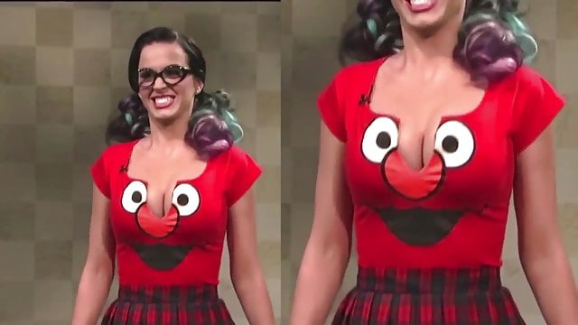 Katy Perry’s Sultry Performance Has Crowds Abuzz!
