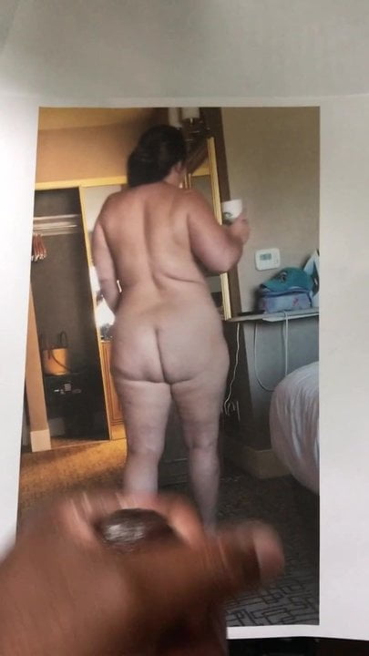 Hommage au cul d'une MILF plate