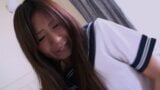 Asiática yukari satisface su coño con una gran polla snapshot 2