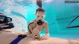 Eva Sasalka und Jason werden beim Ficken unter Wasser beobachtet snapshot 11