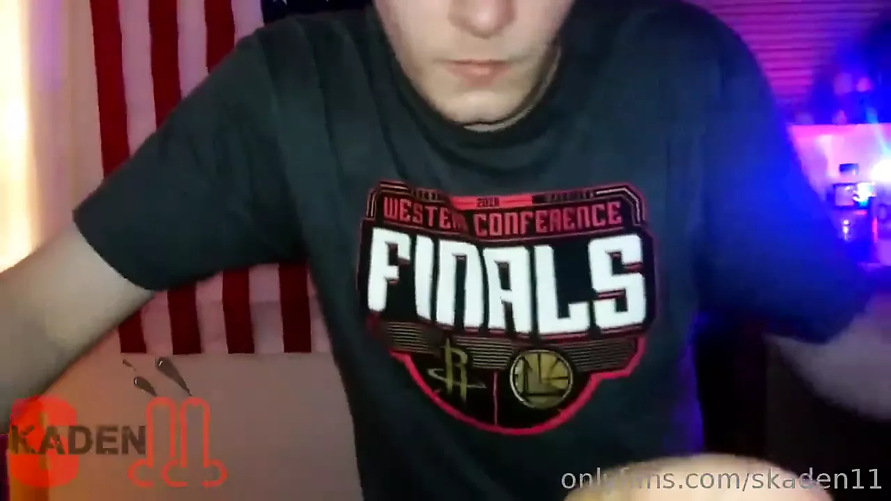 Skaden sucks military bro and swallows his load | xHamster