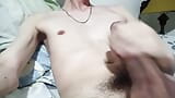 twink latin, grosse éjaculation à face snapshot 2