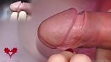 Primer plano de retroalimentación mamada - uretra penetrando con lengua y tragando semen. snapshot 8